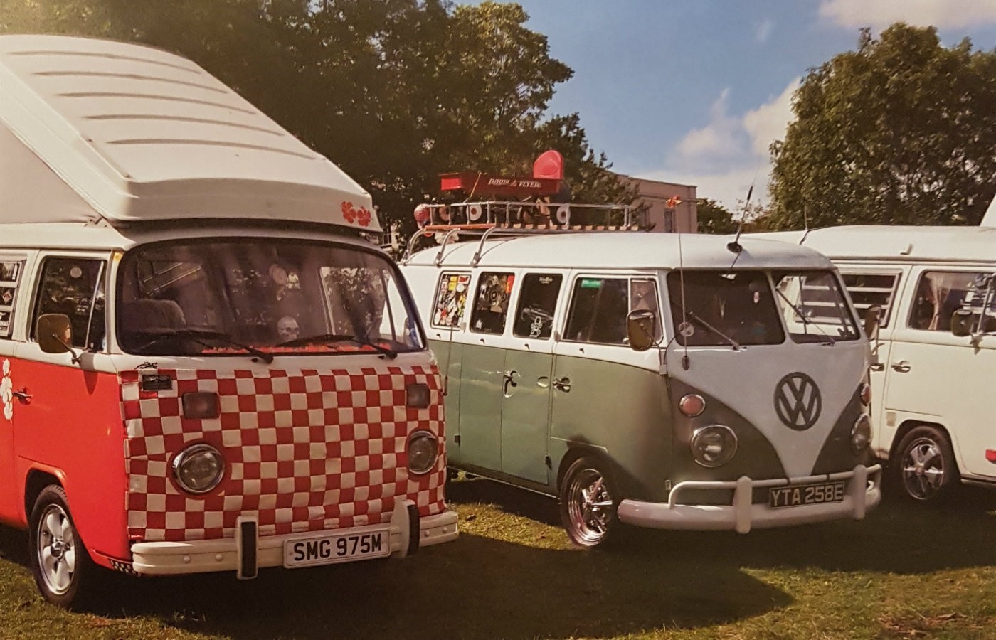 VW camper calendar April